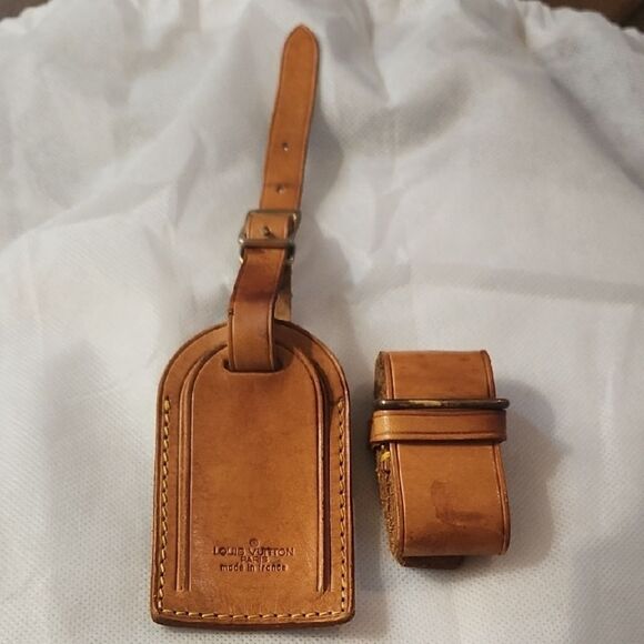 Louis Vuitton Brown Leather Bag Tag